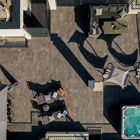 Skyline Retreat - Private Rooftop Wellness