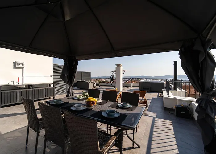 Skyline Retreat Апартаменты Задар