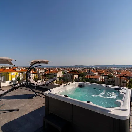Skyline Retreat - Private Rooftop Wellness * Zadar