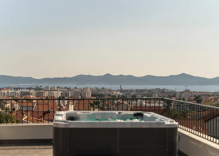 Skyline Retreat ザダル